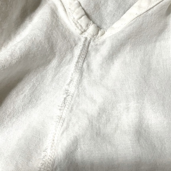 OldNavy White Linen Top - Picture 6 of 14